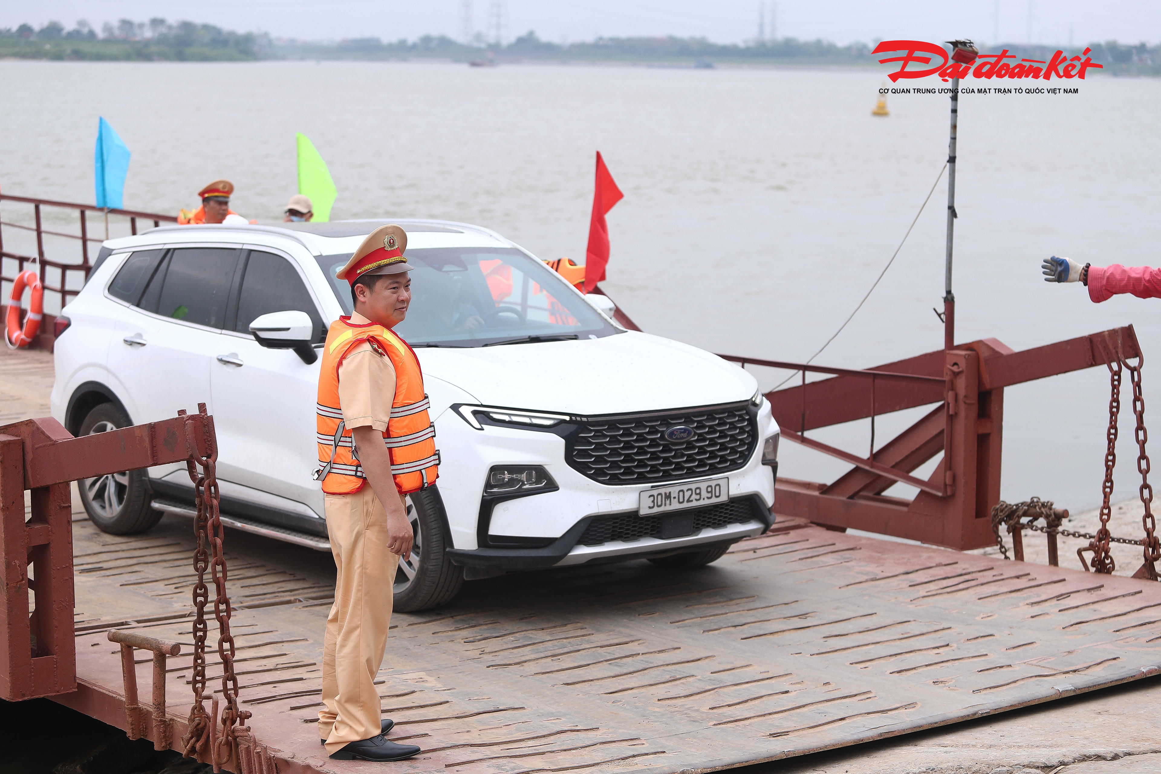 Mô hình “Bến khách 3 nhất: an toàn – văn minh – thông suốt” hướng tới xây dựng các bến khách hoạt động đúng quy định, bảo đảm đầy đủ điều kiện an toàn; tổ chức phục vụ văn minh, lịch sự; đồng thời duy trì hoạt động vận tải thông suốt, không để xảy ra ùn ứ, mất trật tự tại khu vực bến.