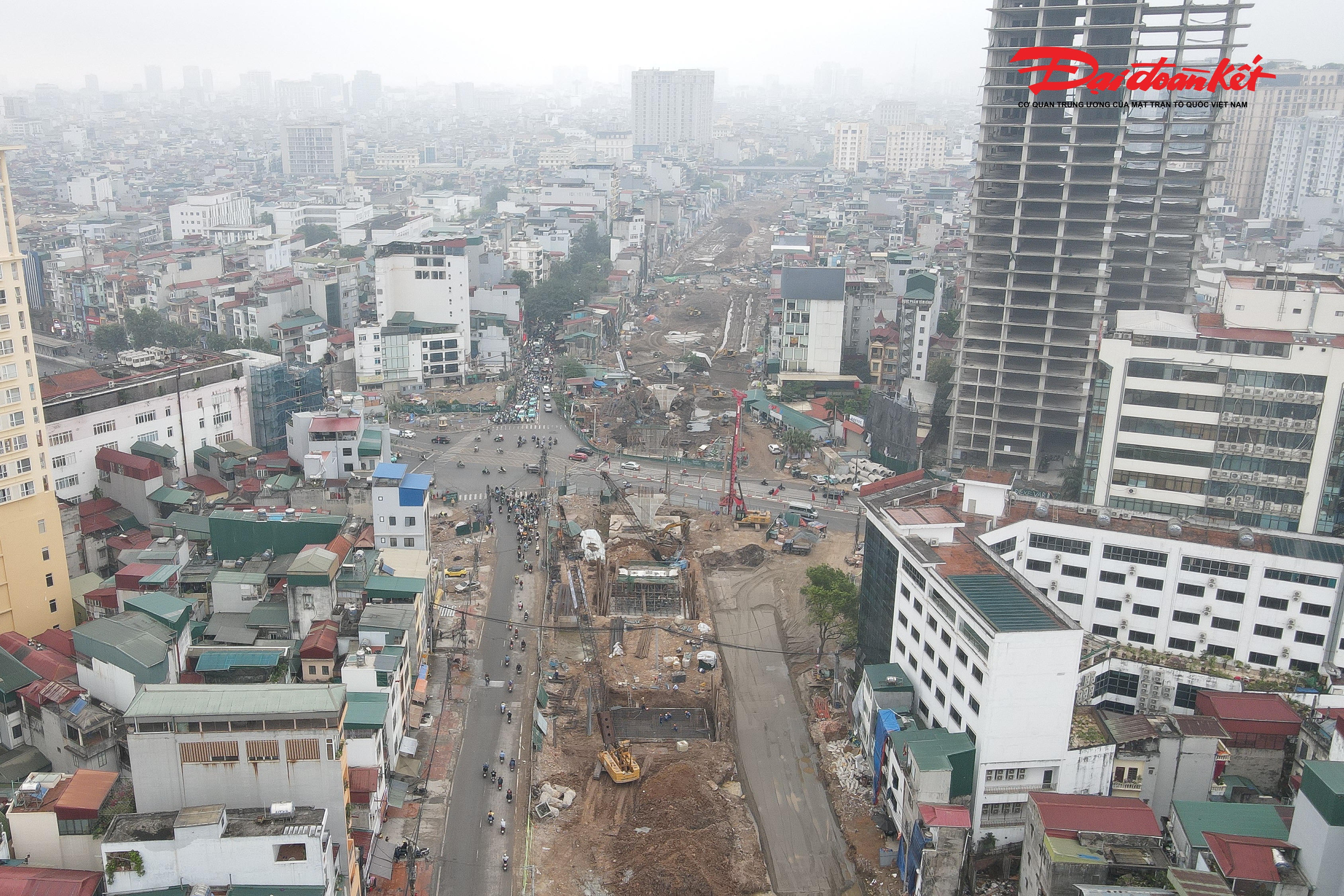 Khởi công từ tháng 6/2020 với gói thầu xây dựng cầu vượt nút giao Láng Hạ – Giảng Võ, dự án bao gồm các hạng mục cầu vượt, đường dẫn và hệ thống chiếu sáng. Sau thời gian triển khai, đến nay công trình đang bước vào giai đoạn tăng tốc thi công.