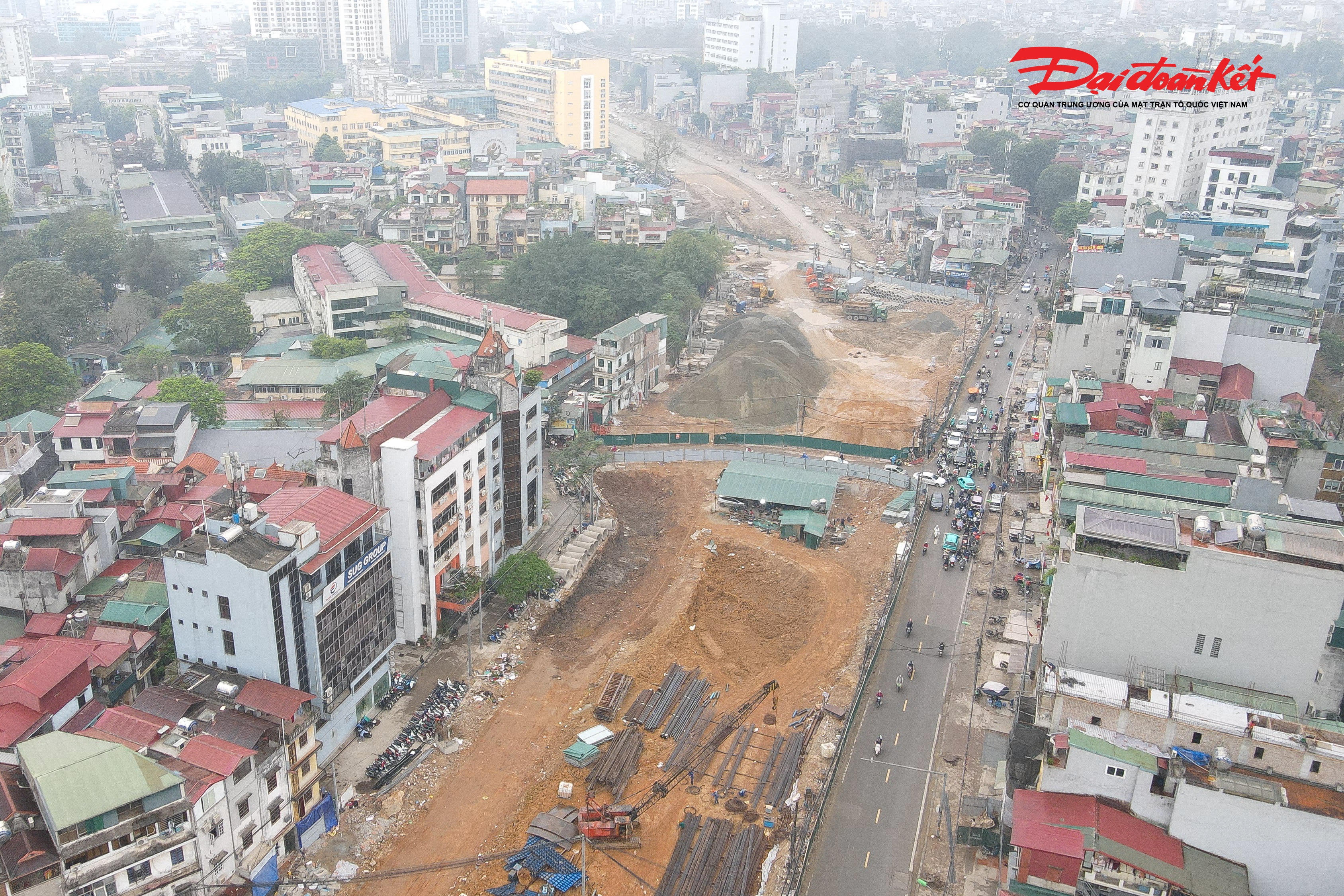 Theo thông tin từ Ban Quản lý dự án đầu tư xây dựng công trình dân dụng thành phố Hà Nội, tuyến Vành đai 1 đoạn Hoàng Cầu – Voi Phục có chiều dài khoảng 2.274m, mặt cắt ngang 50m. Điểm đầu tuyến tại nút giao Hoàng Cầu (kết nối các tuyến Cát Linh – La Thành – Yên Lãng), điểm cuối tại nút giao Voi Phục.