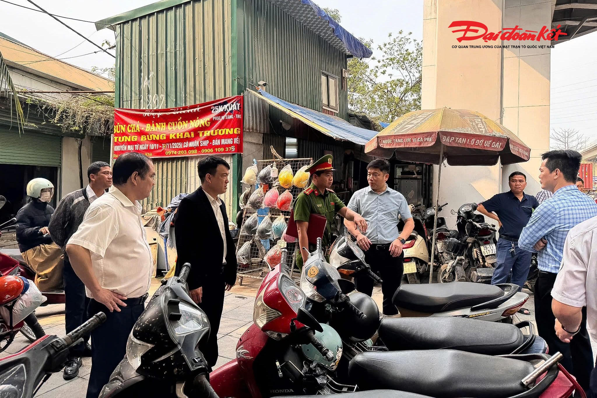 Thực tế trên cho thấy, dù đã được xử lý, tình trạng bãi xe tự phát quanh các ga metro Cát Linh - Hà Đông vẫn tiềm ẩn nguy cơ tái diễn, đòi hỏi lực lượng chức năng phải duy trì kiểm tra thường xuyên và có giải pháp căn cơ để chấm dứt dứt điểm vi phạm.