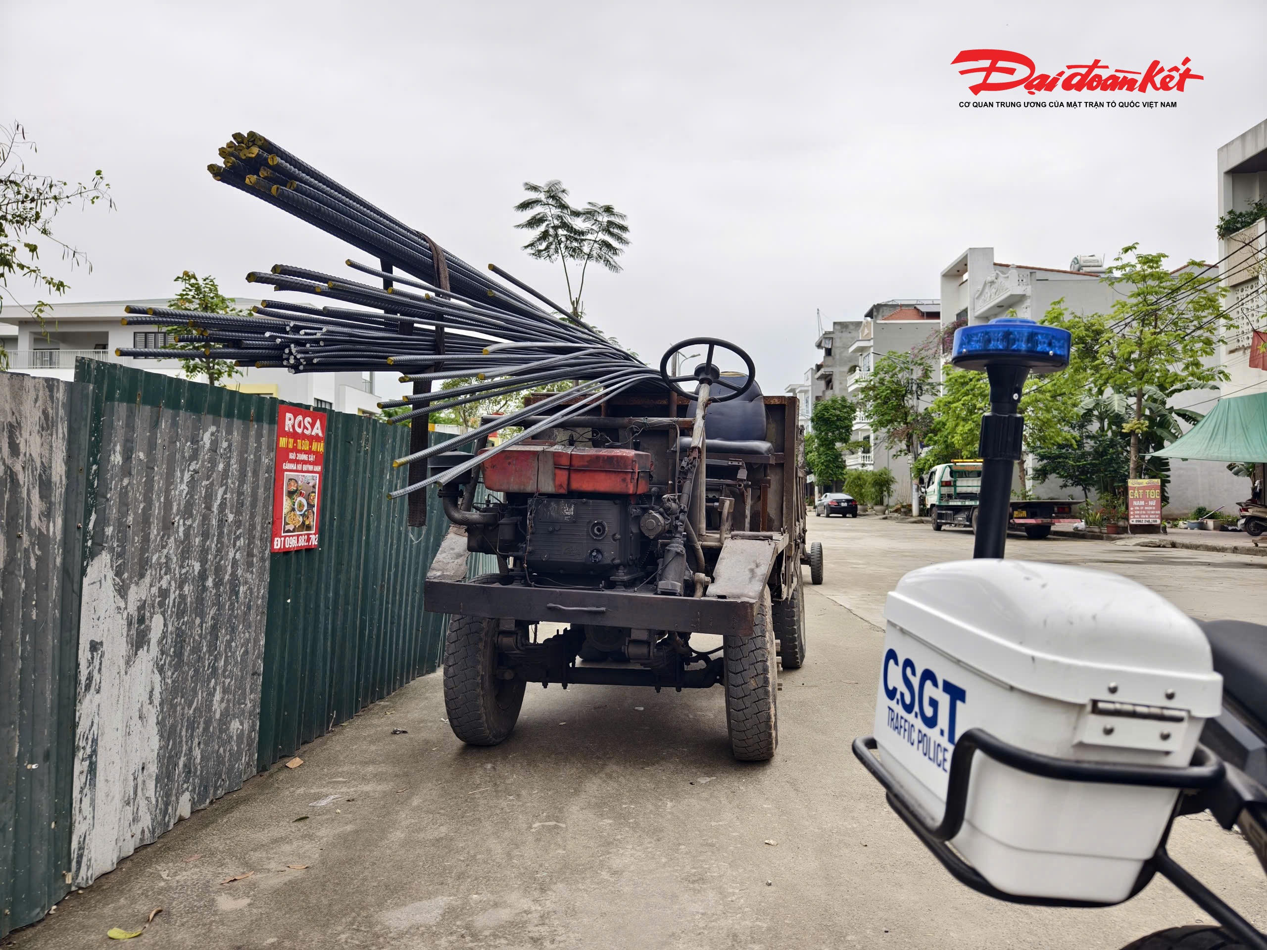 Hà Nội: Tăng cường xử lý phương tiện tự chế, đảm bảo an toàn giao thông