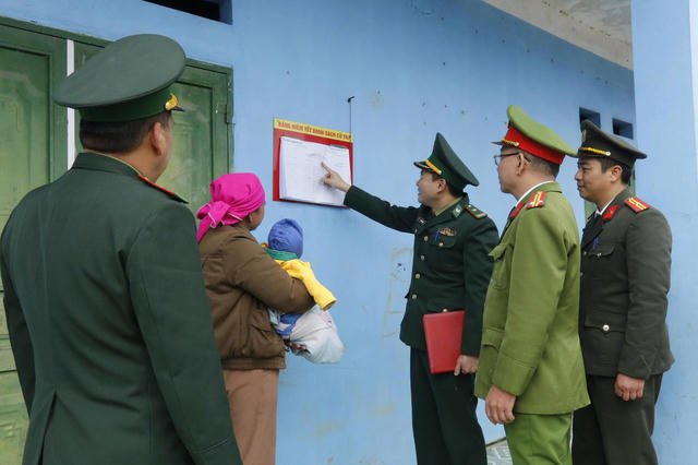 Giữ vững an ninh biên giới cho ngày hội lớn của nhân dân