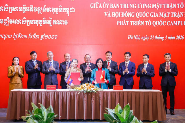 Đẩy mạnh giao lưu nhân dân, phối hợp chặt chẽ thực hiện Thỏa thuận hợp tác giữa Mặt trận hai nước Việt Nam - Campuchia