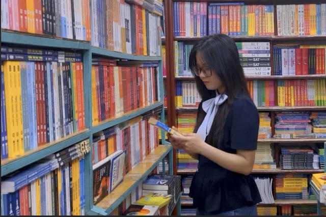 Xu hướng đọc sách ngoại văn trong giới trẻ